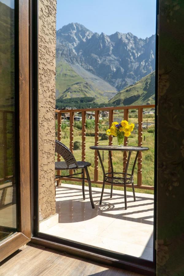 Hotel Diamond Kazbegi Exteriör bild