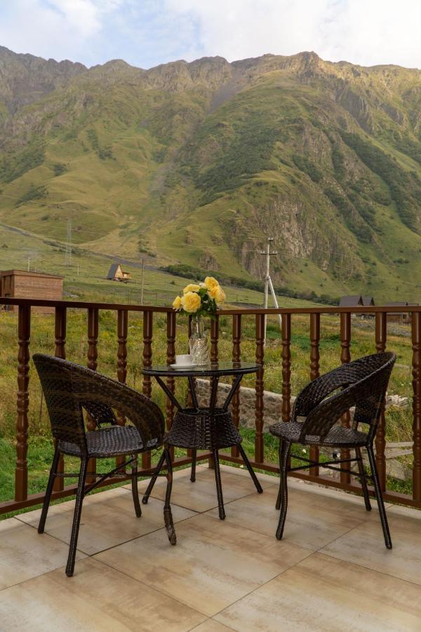 Hotel Diamond Kazbegi Exteriör bild