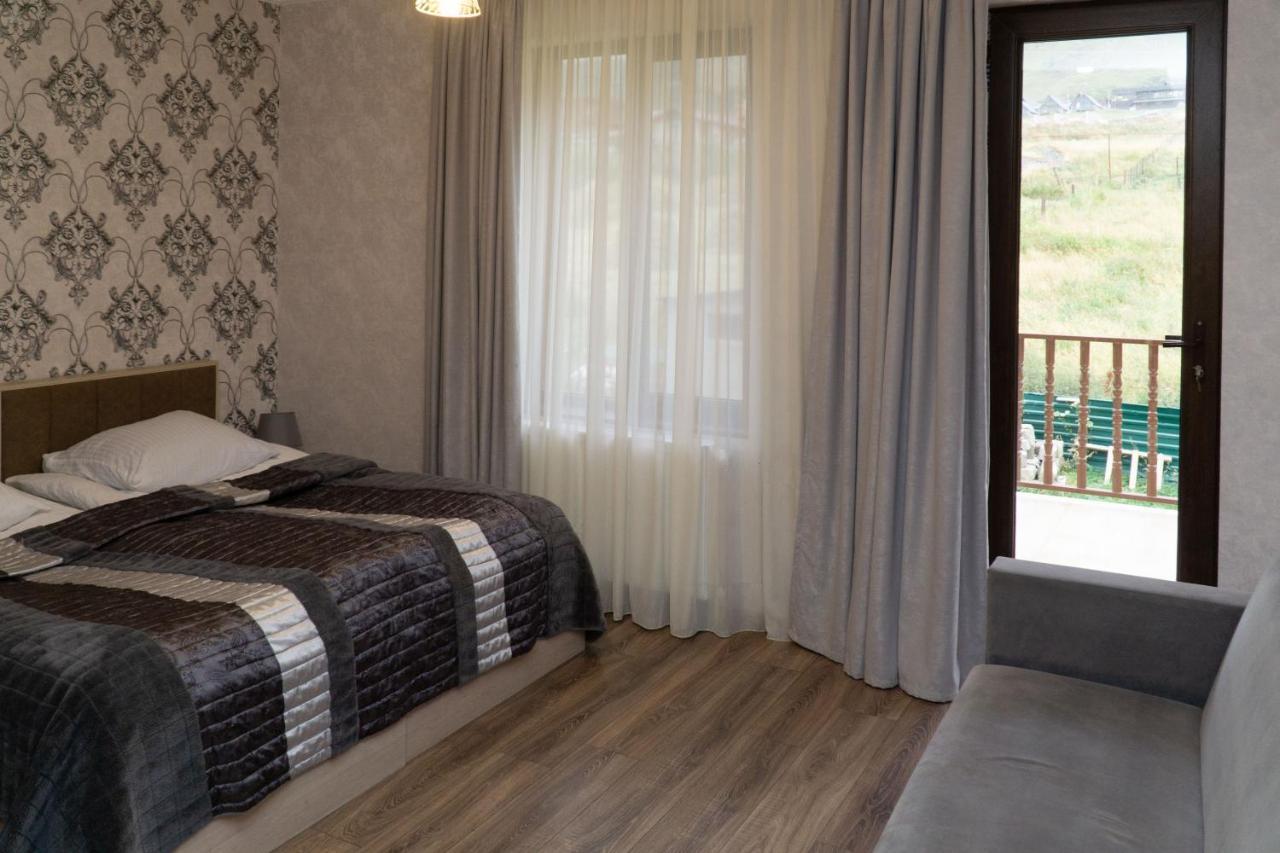 Hotel Diamond Kazbegi Exteriör bild