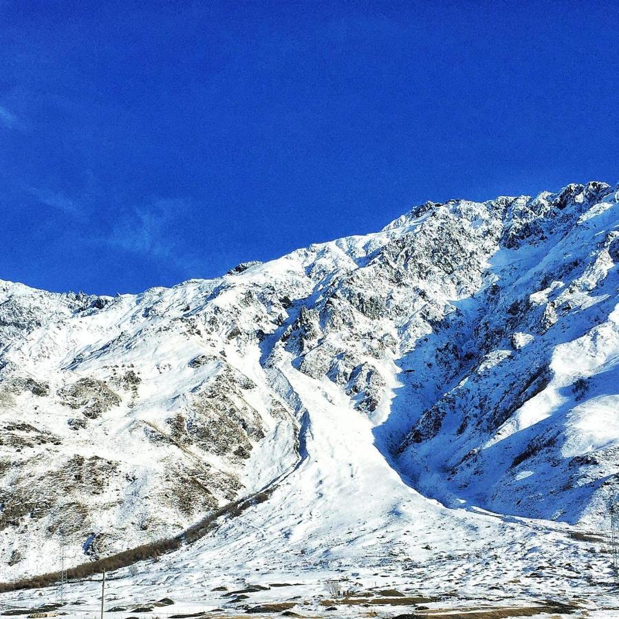Hotel Diamond Kazbegi Exteriör bild